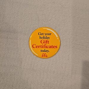 1990 McDonalds Holiday Button‎